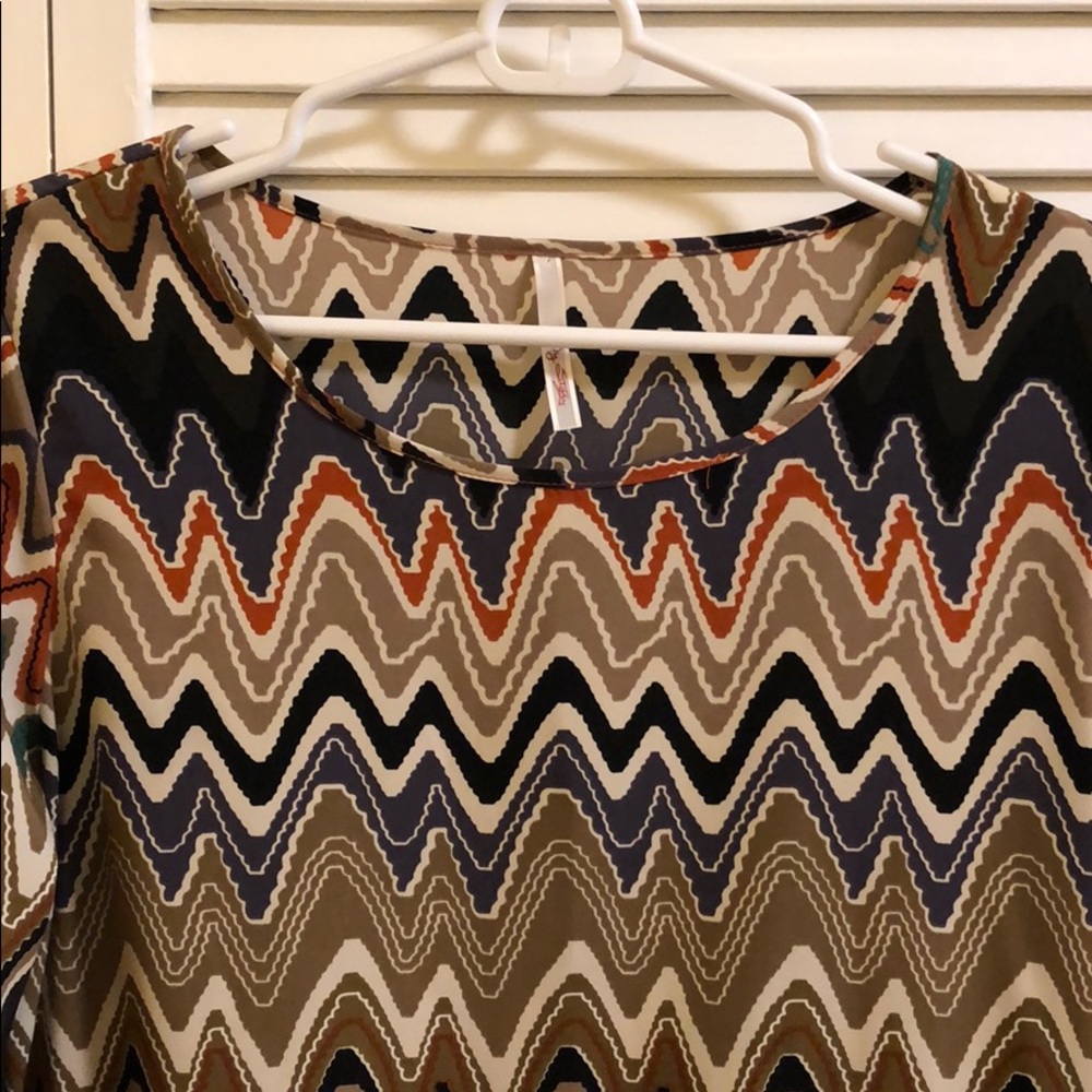 Pattern Dress - Picture 3 of 4